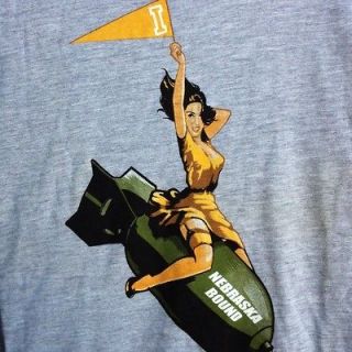 Retro Hip Pin Up Ladies Large T Shirt Iowa Hawkeyes Vintage 