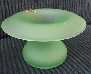 BEAUTIFUL ANTIQUE TIFFIN LIGHT GREEN JUNGLE SATIN GLASS VASE WITH 