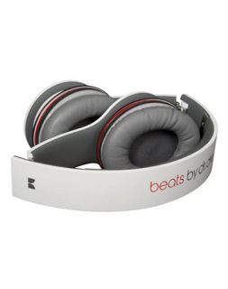 MHBTSONSOWH_white_beats_by_dre_solo_hd_headphones2