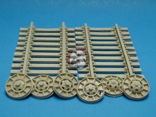 TWS 1 35 GMC 2 1 2 6x6 Railroad Wheels w Track TWS0049