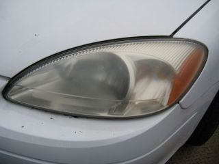 Parting Out 2000 Ford Taurus Drivers Side Head Light DS Headlight 