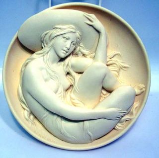 Ivory Alabaster 3 D Plate by SERGIO BENVENUTIs Muses Collection ERATO 