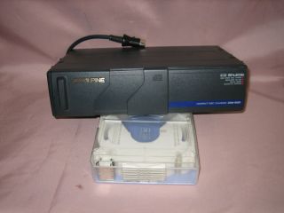 Alpine CHM 5601   6 Disc CD Changer + (1) 6 disc Cartridge