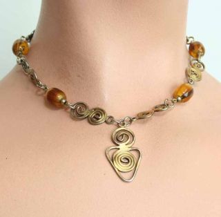 ancient civilization 70s elegant sim amber necklace vintage 70s 