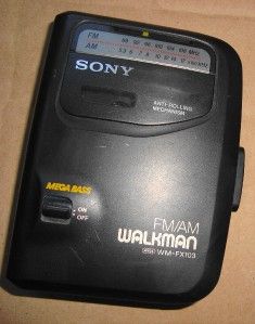 Sony Am FM Wm FX103 Radio Cassette Tape Walkman Radio Mega Bass 