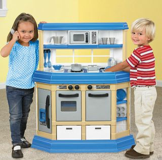 American Plastic Toys Childrens Kitchen Play Set