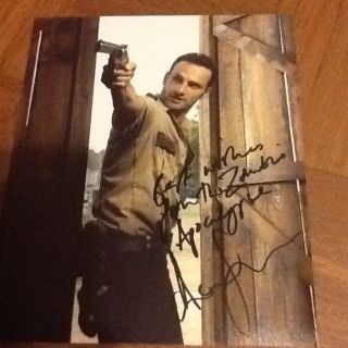 ANDREW LINCOLN SIGNED THE WALKING DEAD RICK GRIMES ZOMBIES GREAT 