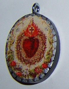 All pendants, pins and earrings are hand crafted and hand decorated 