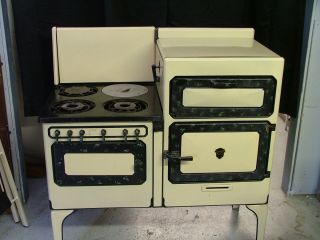Vintage Antique Chambers Gas Stove Oven Buttercup Yellow Working 