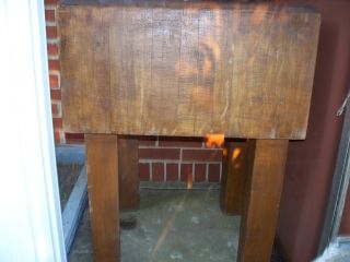 ANTIQUE BUTCHER MEAT BLOCK TABLE FROM OLD COUNTRY STORE COLLECTIBLE IN 