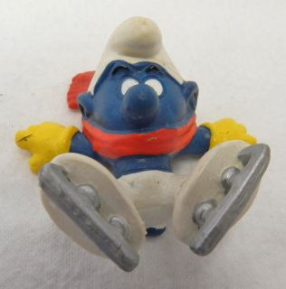 Vintage Schleich Peyo Clumsy Smurf Falling Ice Skates Red Scarf Hong 