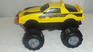 1984 Galoob Animal 4x4 Monster Truck Claw Tire Firebird