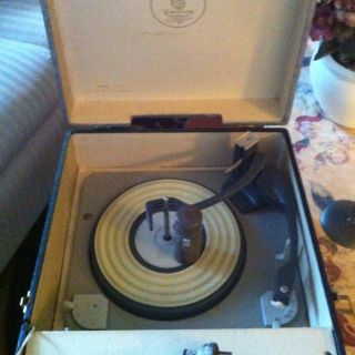 Vintage Emerson Record Player Model 935 Phonoradio Works