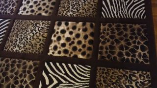 Large Area Rug with Leopard Zebra Cheetah Print 5ft 2in x 7ft 2 in B 