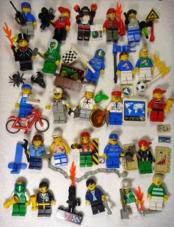 Lego 25 minifigs City Mix of Lego people men accessories treasure 