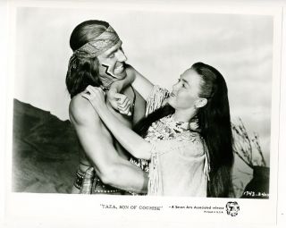Photo Rock Hudson Barbara Rush Taza Son of Cochise 1954 1960s TV 