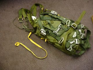 USED MC1 1C,D PARACHUTE COMPLETE WITH TRAY,HARNESS,D BAG,STATIC LINE 