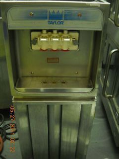 taylor 168 soft serve ice cream machine 
