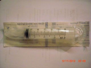 disposable syringe in Medical Supplies & Disposables