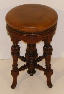GOOD QUALITY ANTIQUE VICTORIAN WALNUT ADJUSTABLE PIANO STOOL WITH 
