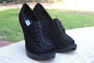 Steve Madden DAIZY~Black Suede Ruffle Platform Shoes Heels Booties~Top 