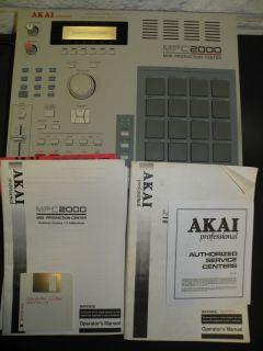 Akai MPC 2000 MIDI Production Center Sampler Sequencer Beat Maker 