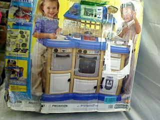 American Plastic Toy Homestyle Kitchen TADD $69 99