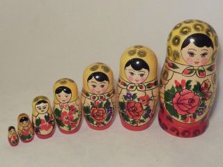 Russian Nesting Dolls 7 Piece 6 75 Traditional Estate Find