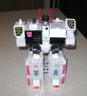 Vintage G1 Transformers Metroplex Mint Loose Condition Incomplete 
