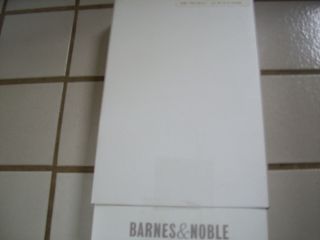Barnes Noble BNRZ100 Nook 3G WiFi eReader eBook Wi Fi and 3G Built In 