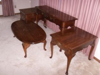 Set of 4 Bassett Queen Anne Solid Oak Wooden Tables USA Made Excellent 