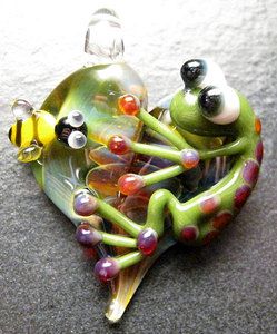   bee frog pendant boro charm bead Boomwire Handmade SRA glass jewelry