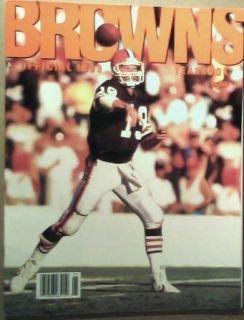   Browns Yearbook EXMT Bernie Kosar on Cover Metcalf Rookie NFL