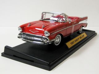 1957 Chevrolet Bel Air Diecast Model Car   Red 118 Scale Motormax