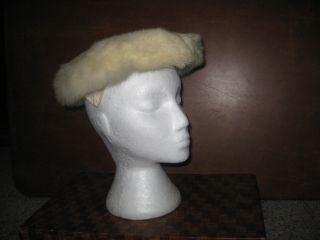 Beresford Womens Ladies Vintage White Rabbit Fur Hat