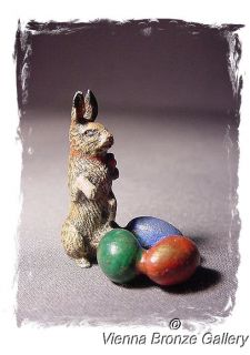 Bergmann Easter Bunny with Three Eggs – A Sweet Vienna Bronze 