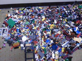 Large Lego Lot Parts Pieces 25 lbs Pounds Minifigs Star Wars Spiderman 