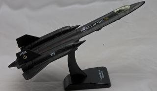 Inair E Z Build 1 120 SR 71 Blackbird Reconnaissance Jet Display Model 