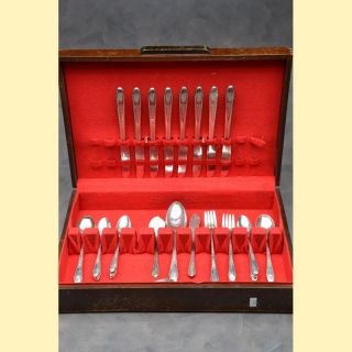 William Rogers Silver Plate Flatware Service For 8 In Original Wood 