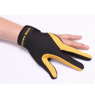 This glove is a L / XL size; this one size fits both L or XL