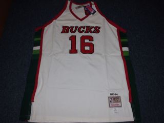   Ness NBA Throwback Milwaukee Bucks Bob Lanier Jersey Size 54