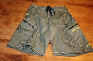 Body Glove Mens Army Green Swim Trunks Board Shorts Size 28