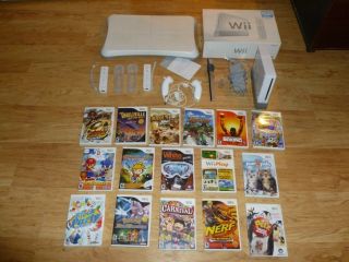   Wii Console Bundle Sixteen Games Wii Balance Board Plus More