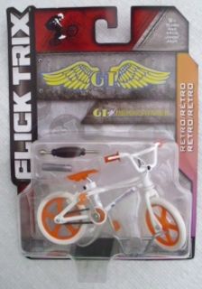 Flick Trix BMX Freestyle Bike GT Pro Performer White with Orange Mags 