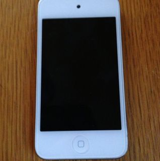Apple iPod Touch 4th Generation White 8 GB