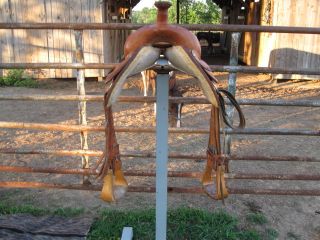 Lightly Used 18 Alamo Western Roping Saddle Roper All Around Work 