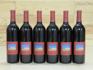 Bottles 2009 Justin Vineyards Winery Cabernet Sauvignon