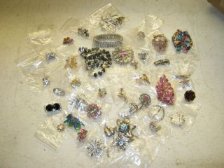    of Vintage Mixed Jewelry Pins Brooches Earrings Rings Bracelets More