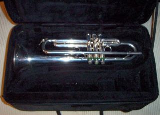 SCHILKE B7 TRUMPET WITH CASE AND ACCESSORIES NICE