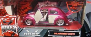 Maisto 1951 VW Beetle 1 18 G Ridez V Bugz Pink 31018